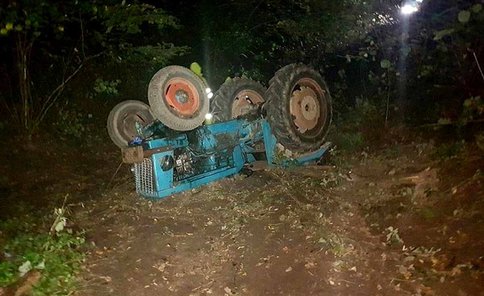 Przewrócony traktor w Rzymówce